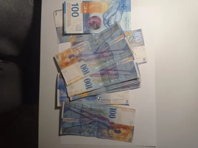 30, Старые швейцарские франки.webp